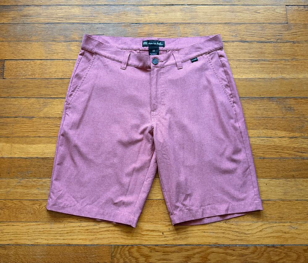 TRAVIS MATHEW Pink Striped Lightweight Golf Shorts Mens sz 32